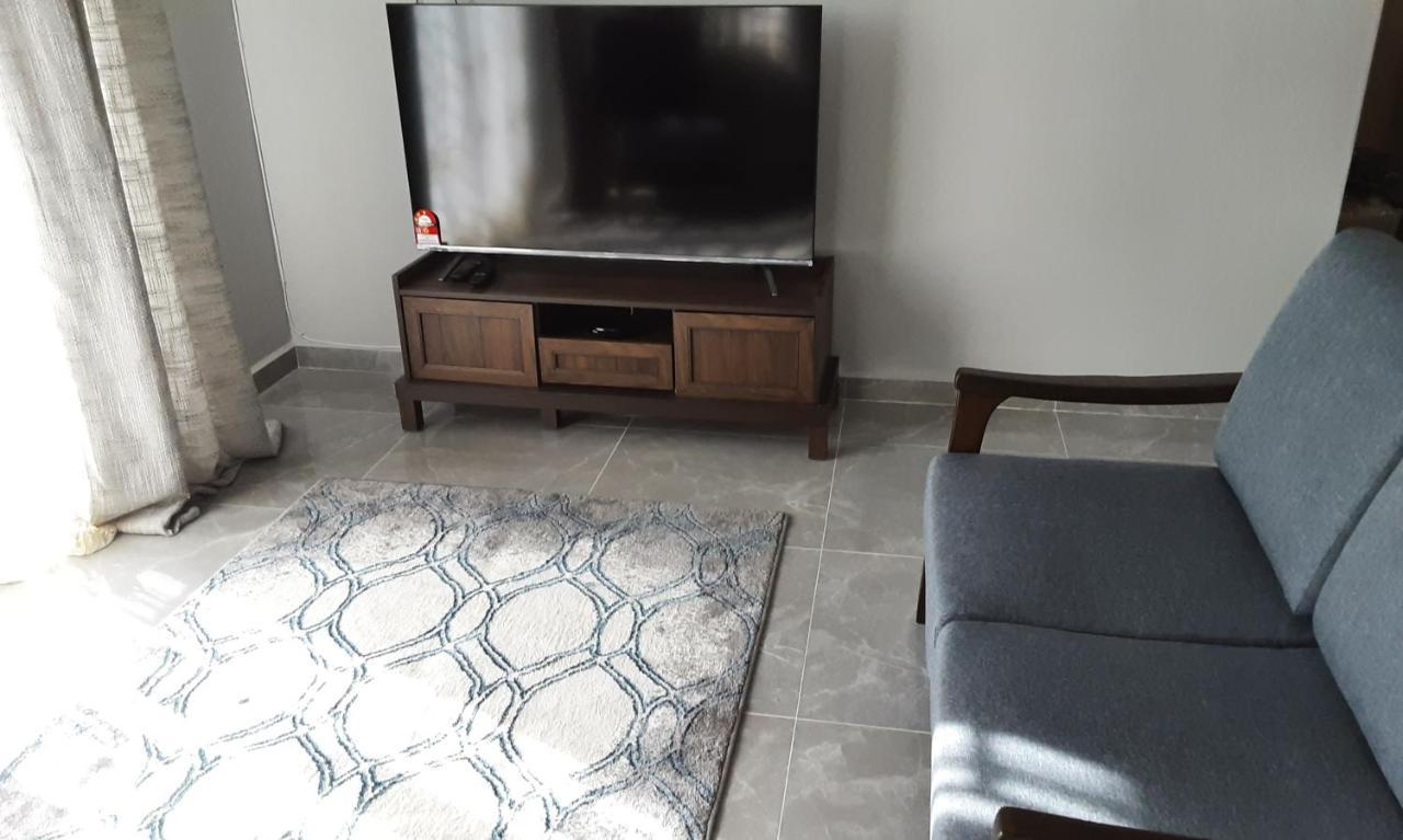 Villa Hijau Guest House Kampong Sura Tengah Ngoại thất bức ảnh